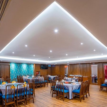 Crystal Crown Hotel Petaling Jaya Exterior foto